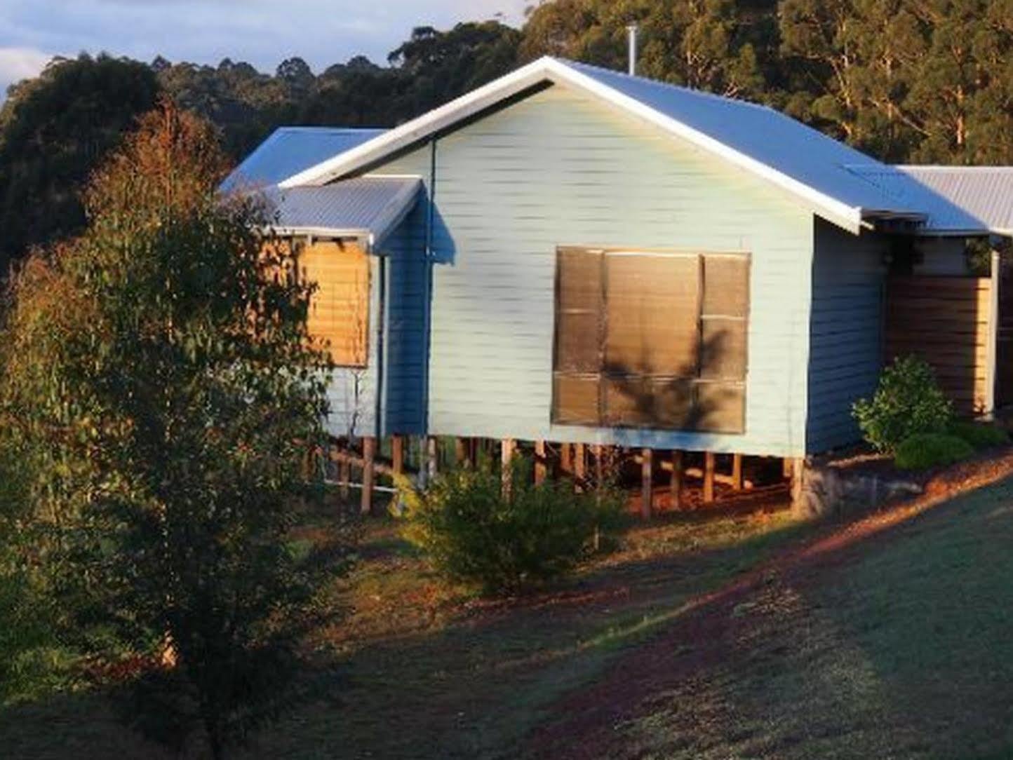 Rainbow Trail Chalets Pemberton Exterior foto